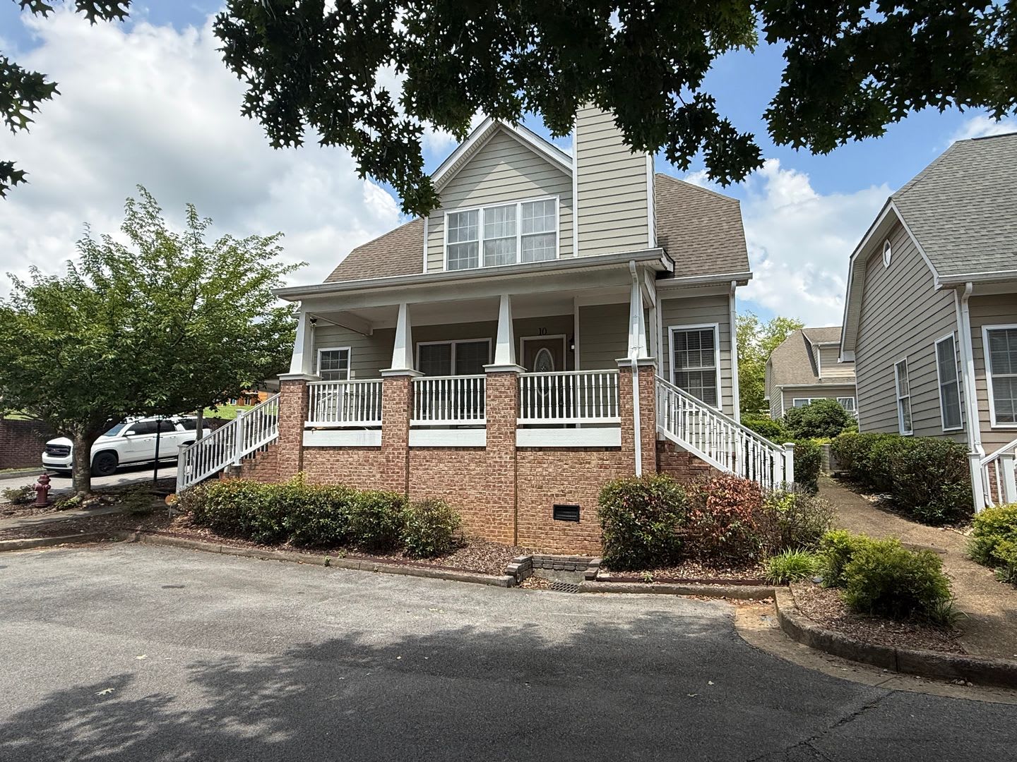 Beautiful Condo Located In North Johnson City – photo 2