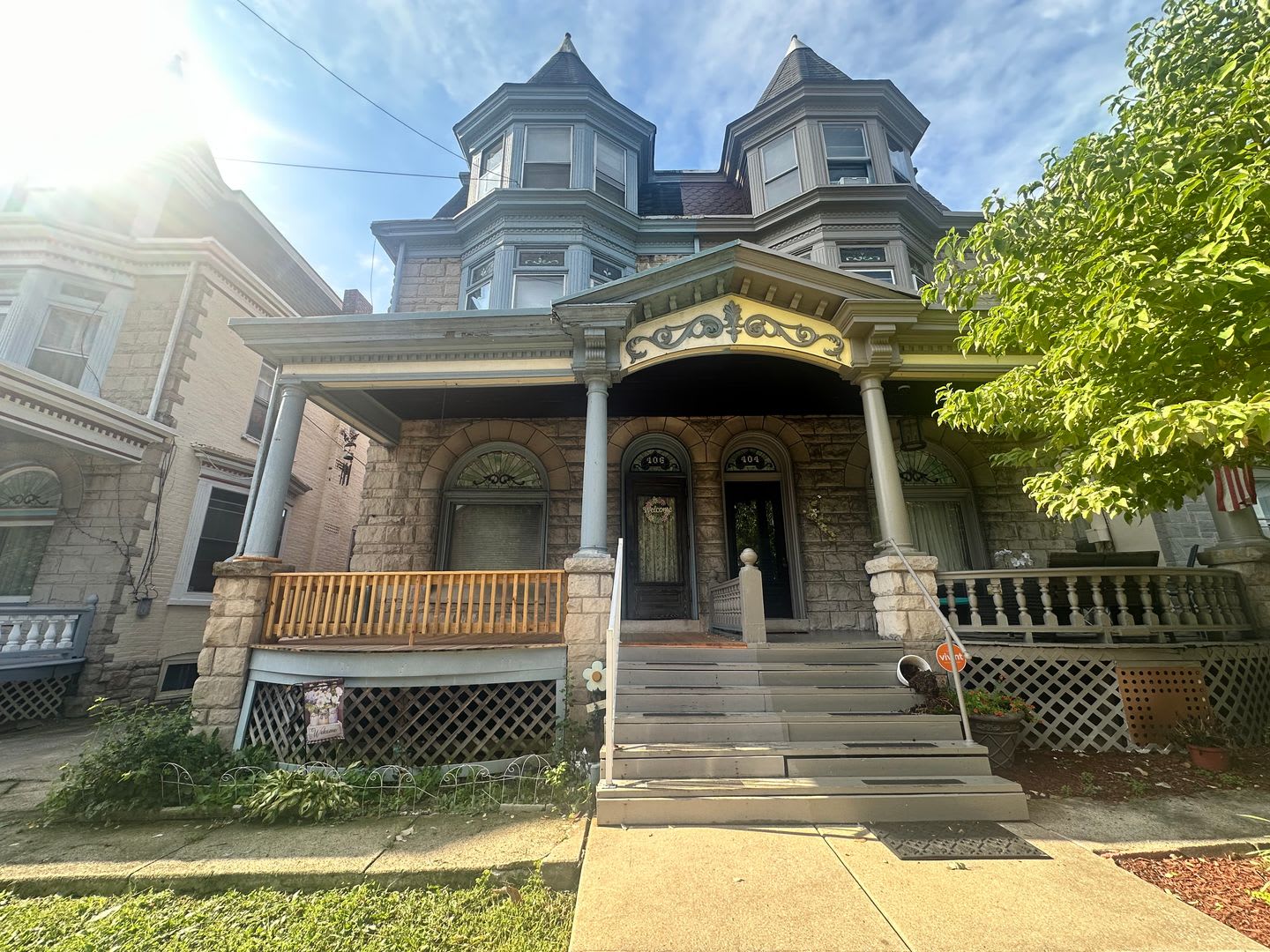 406 Windsor Street – photo 1