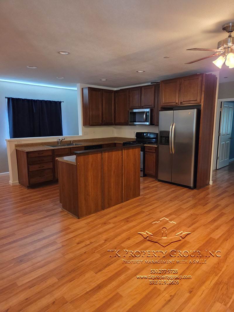 18449 Shasta Dam Way 2 Cottage – photo 2