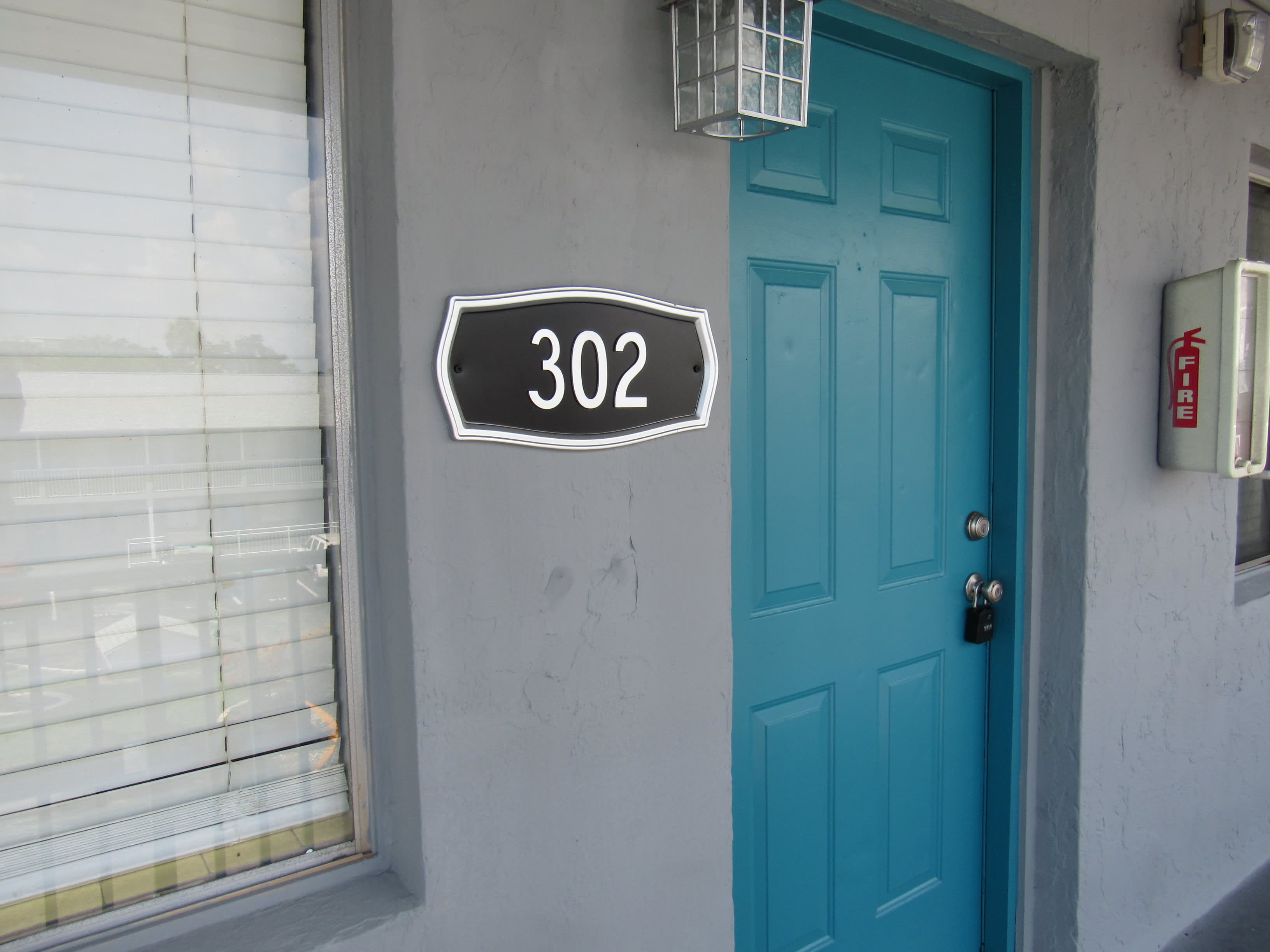 411 N Halifax Ave Apt 302 – photo 2