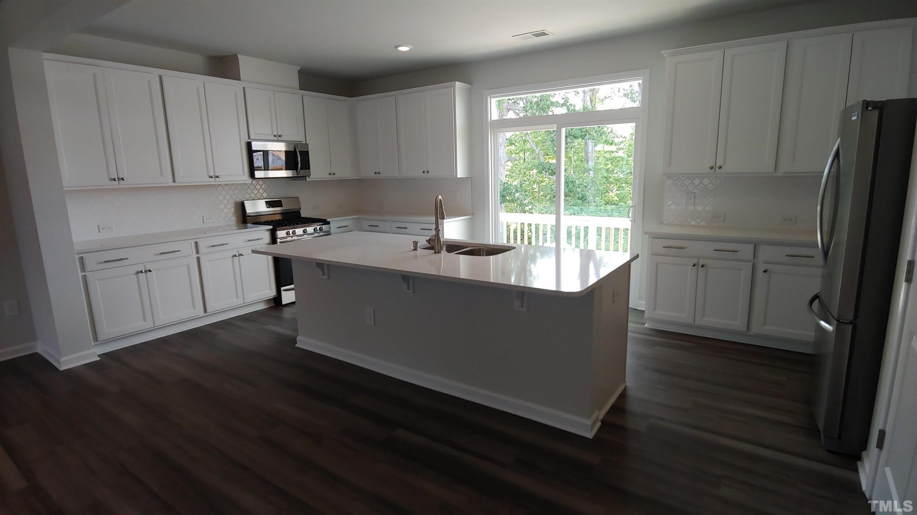 2943 Sunflower Road – photo 4
