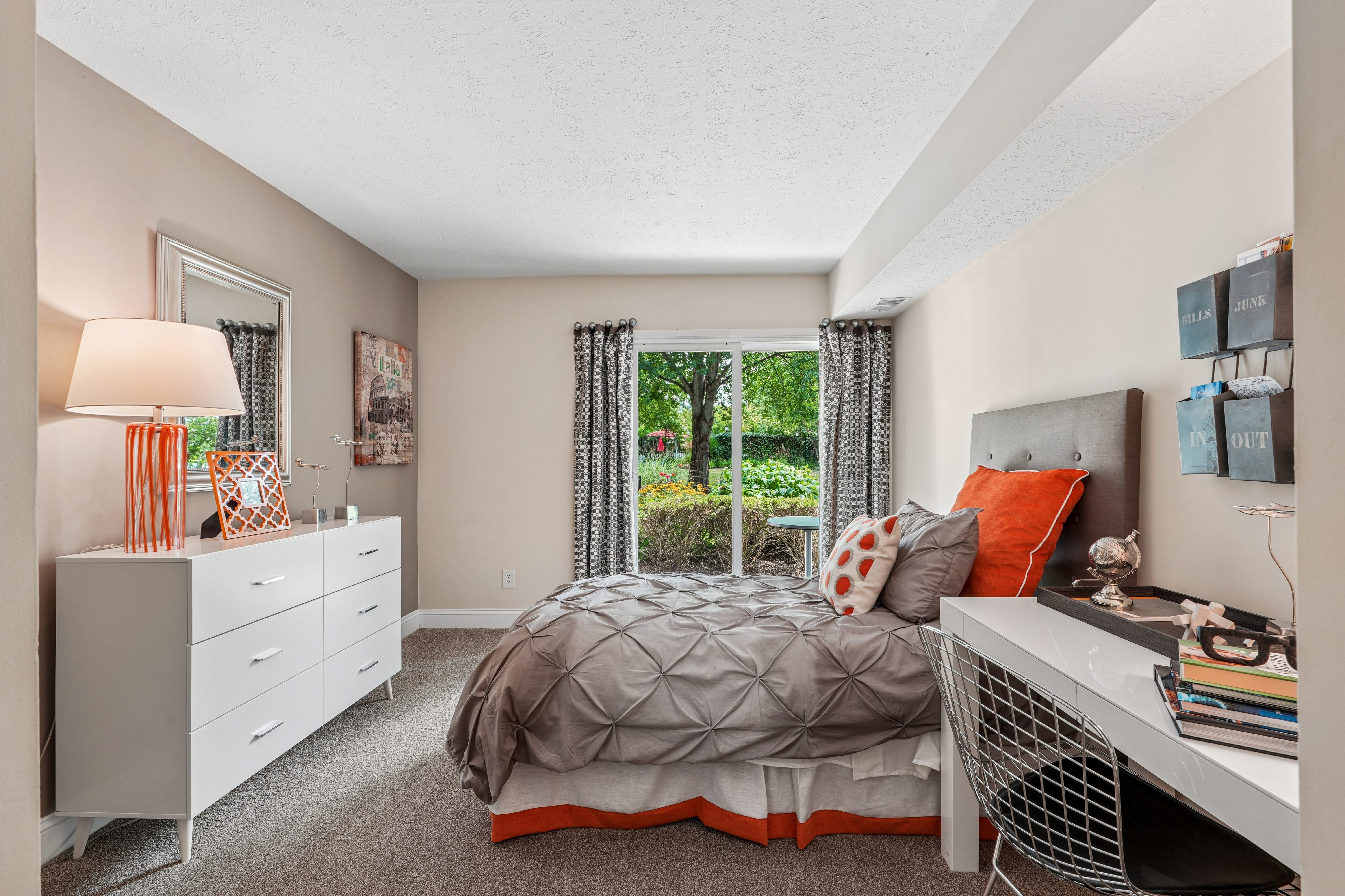 Cherry Knoll Apartments – photo 5
