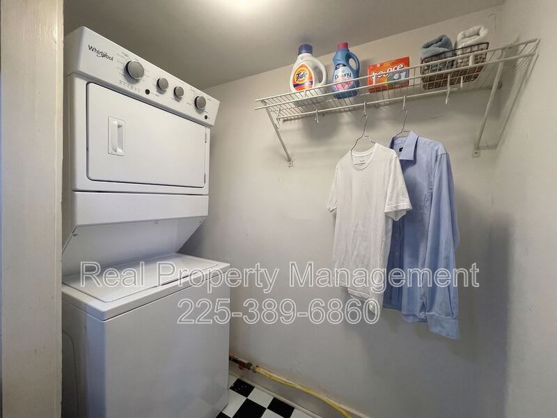 755 Arlington Ave. – photo 5