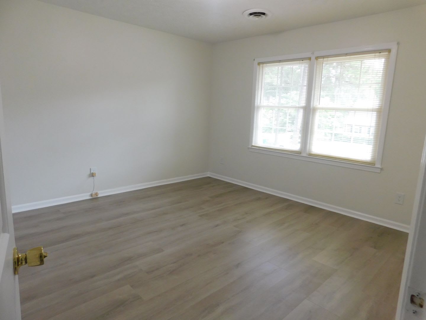 1302 Dunbar Drive, Laurinburg, NC 28352 – photo 5