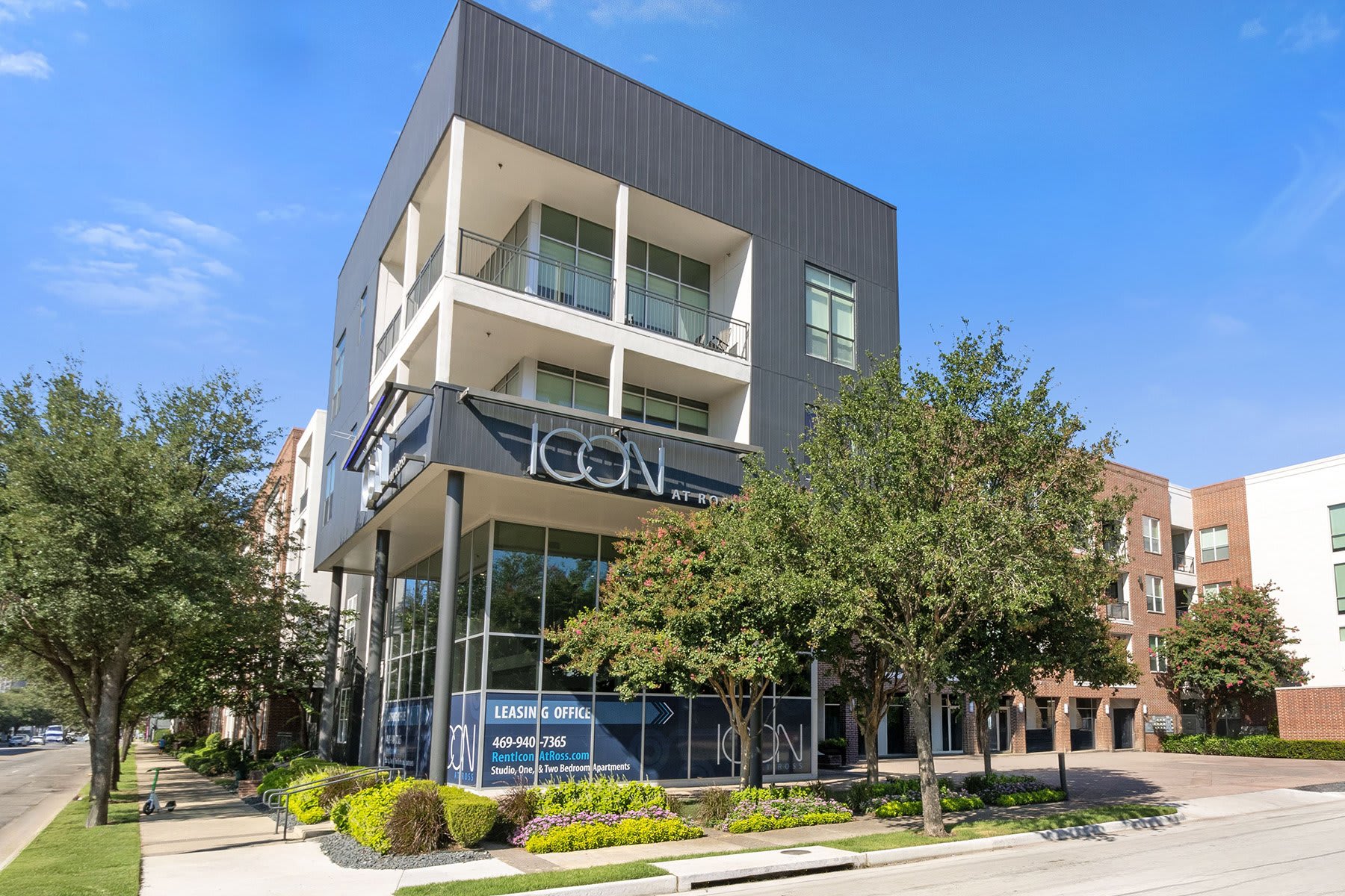 Icon at Ross Apartments – photo 1