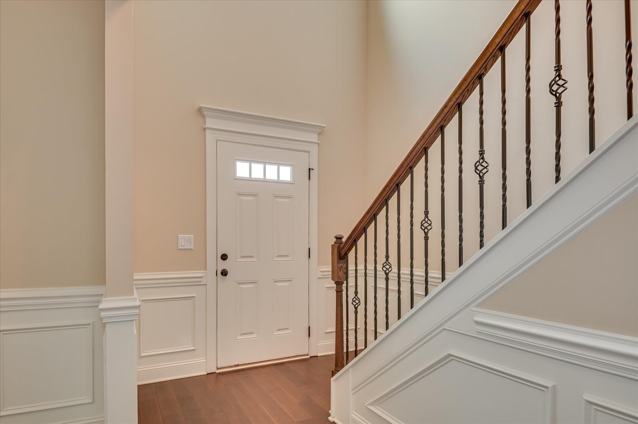 207 Edenbridge Way – photo 4