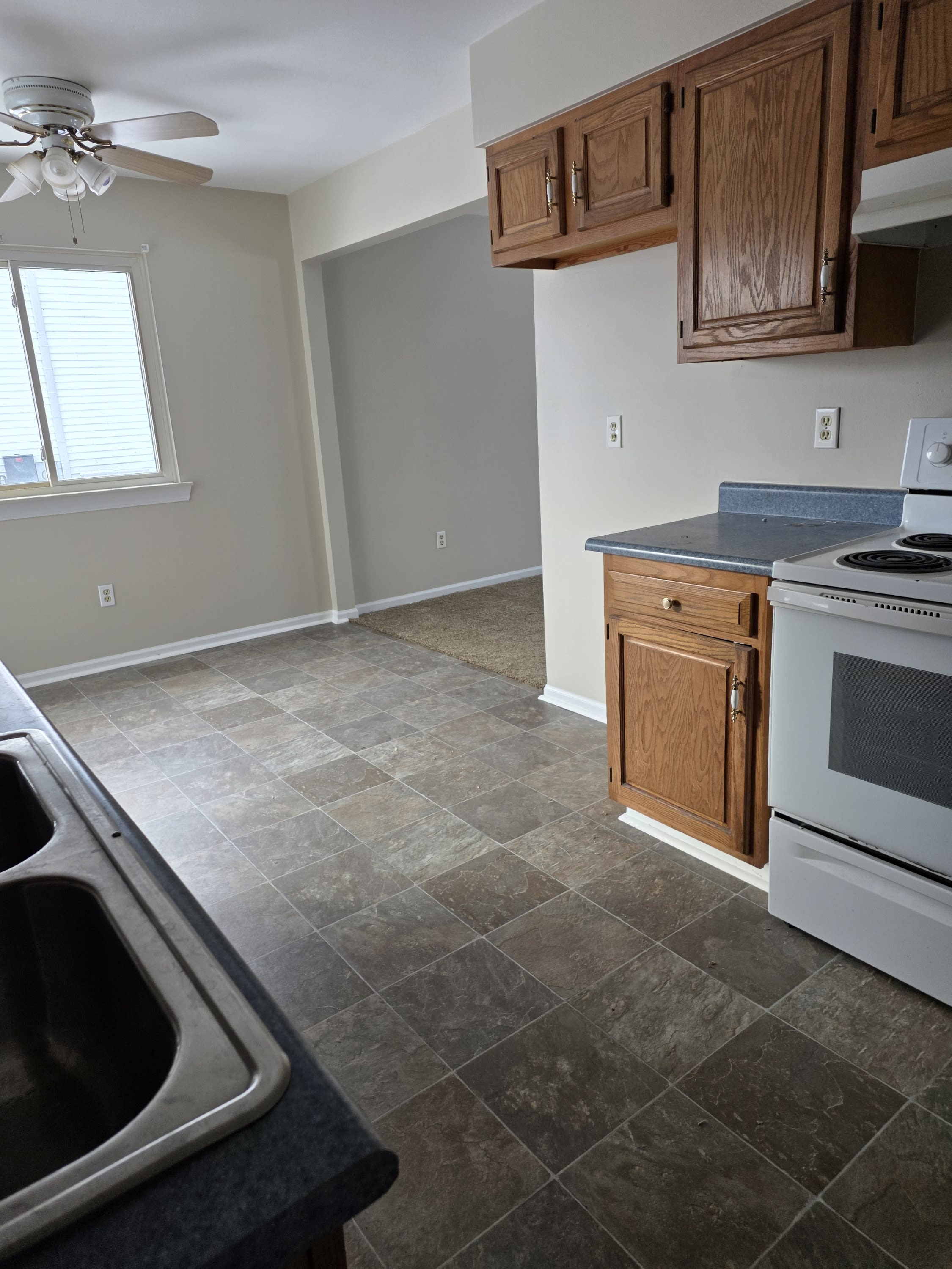 2622 Maple Street – photo 5
