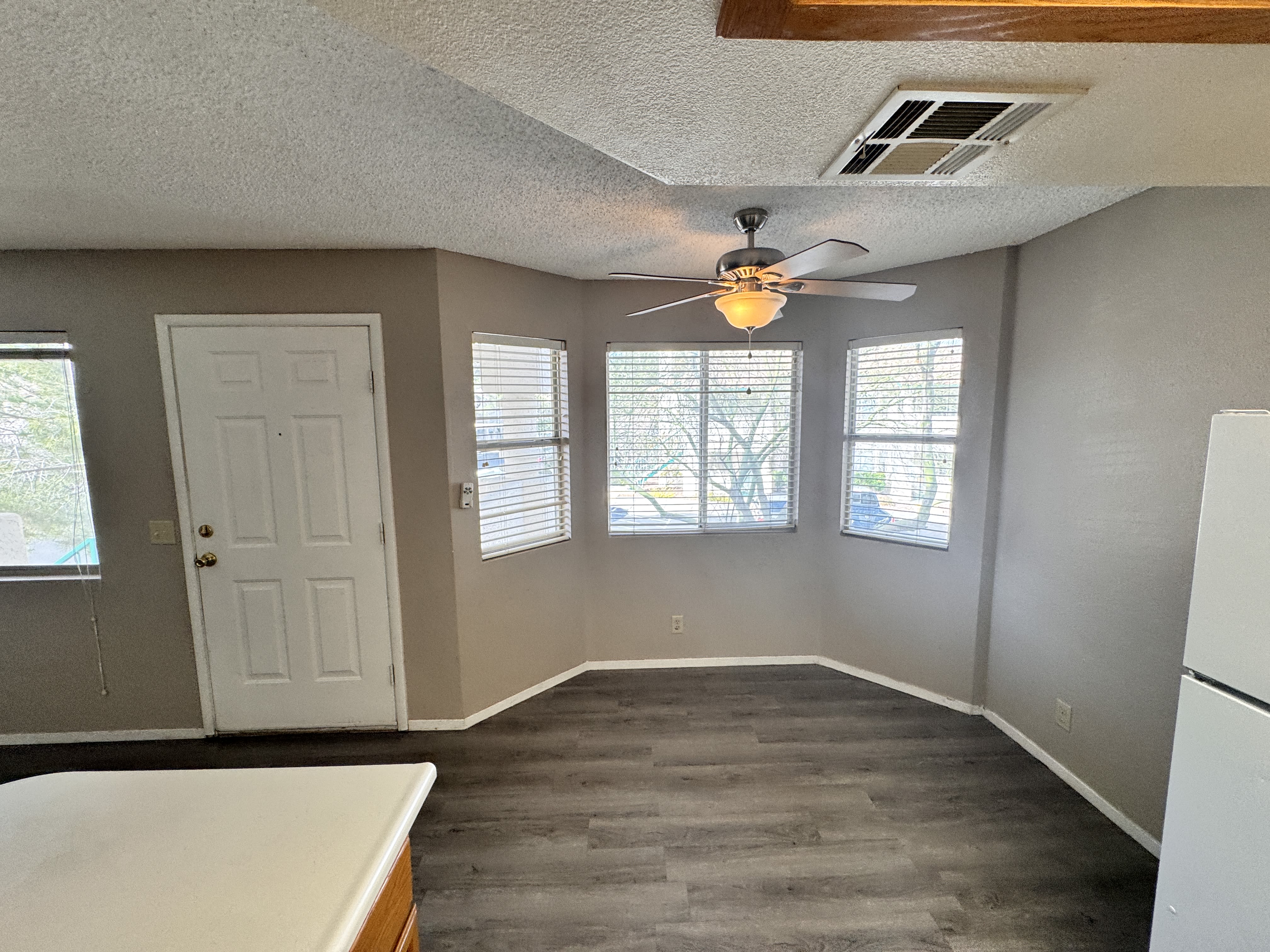 1400 Cinder Rock Dr – photo 4