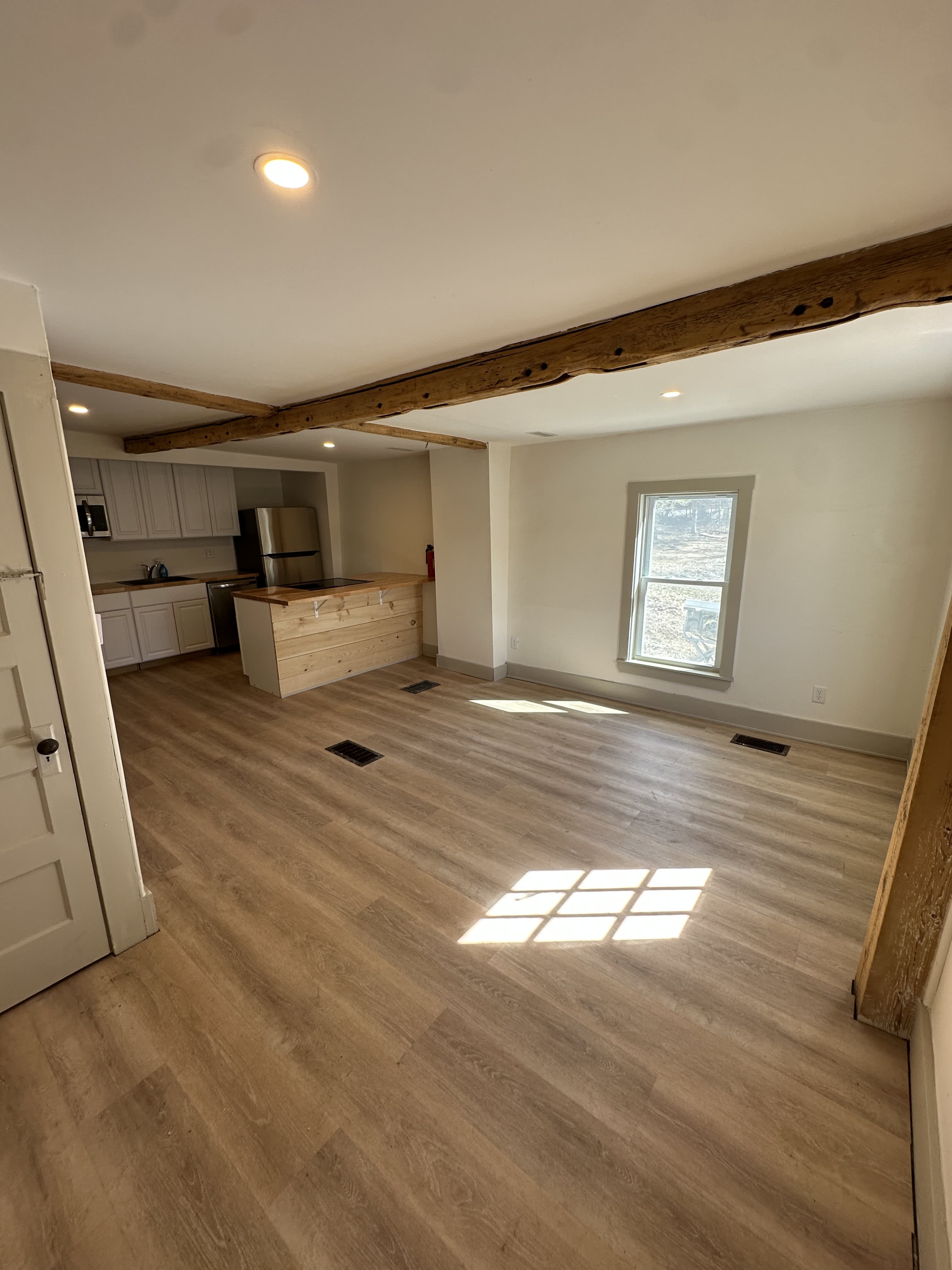 1080 S Main St – photo 2