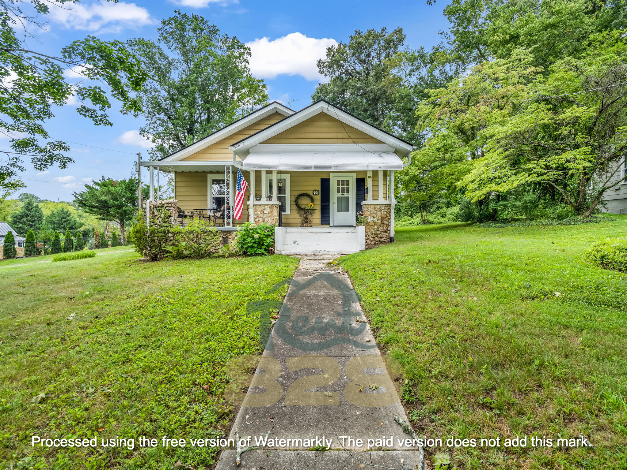 521 North Oak Street – photo 1