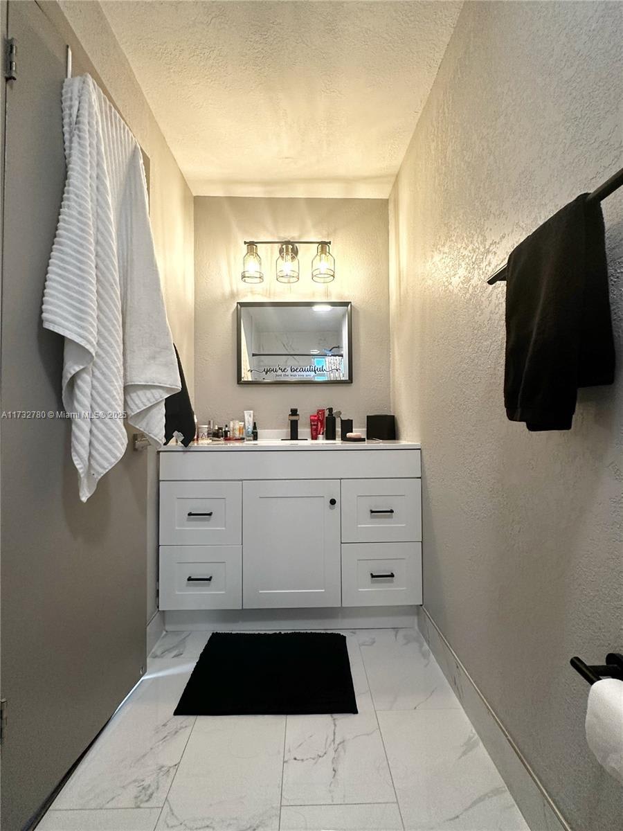 6390 Park St – photo 2