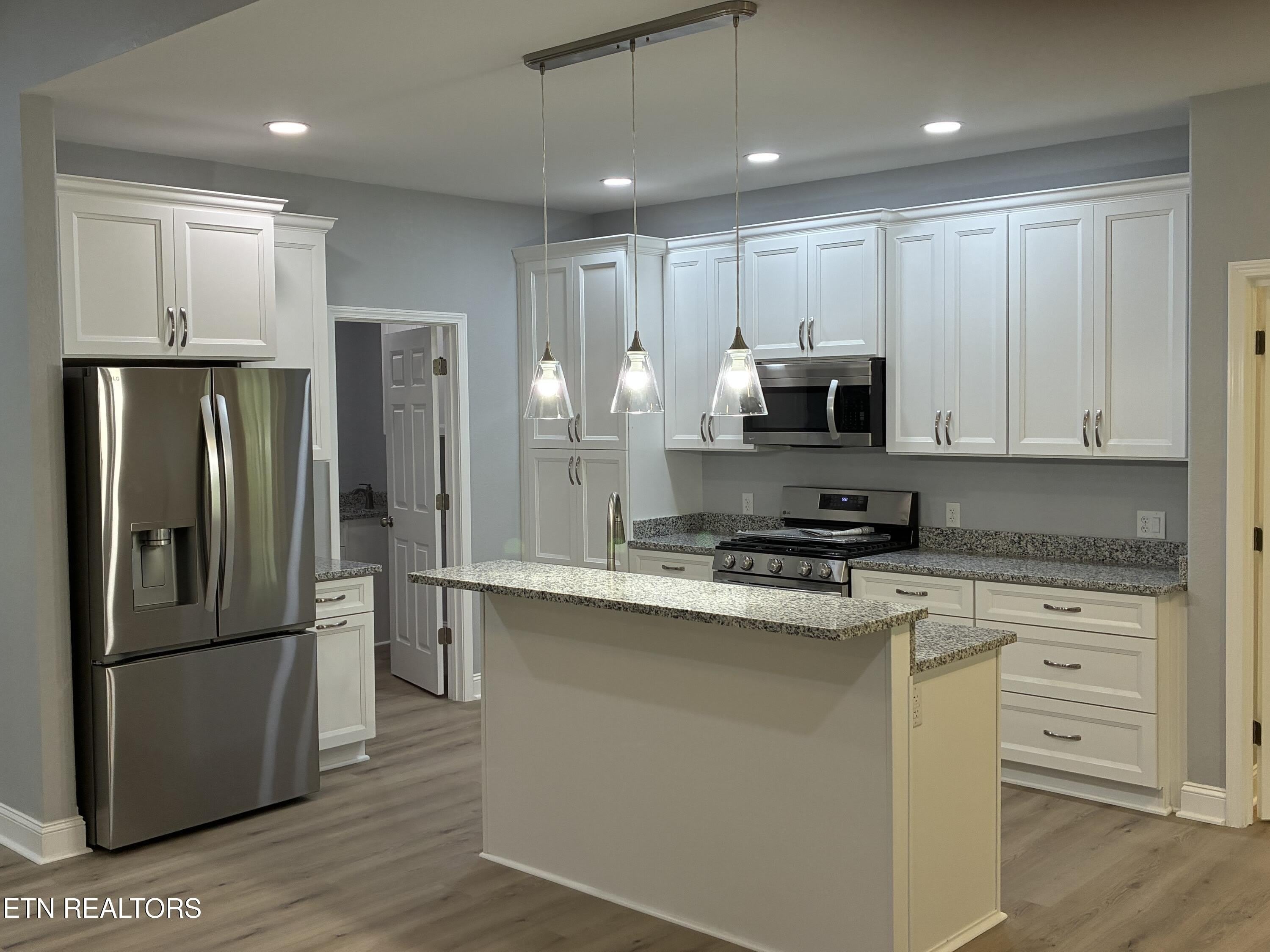 134 Glenwood Drive – photo 4