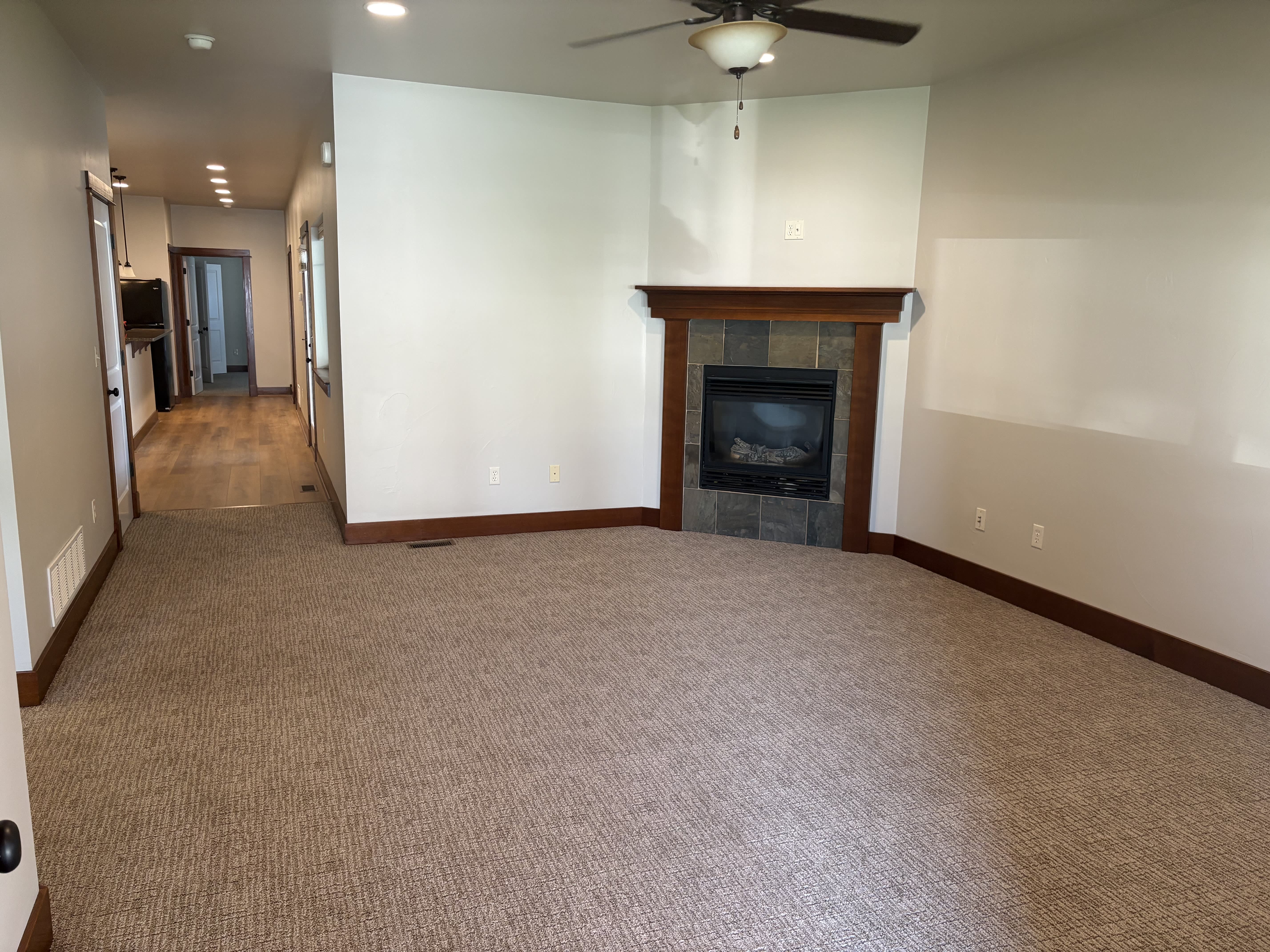 1123 Forestglen Drive – photo 5