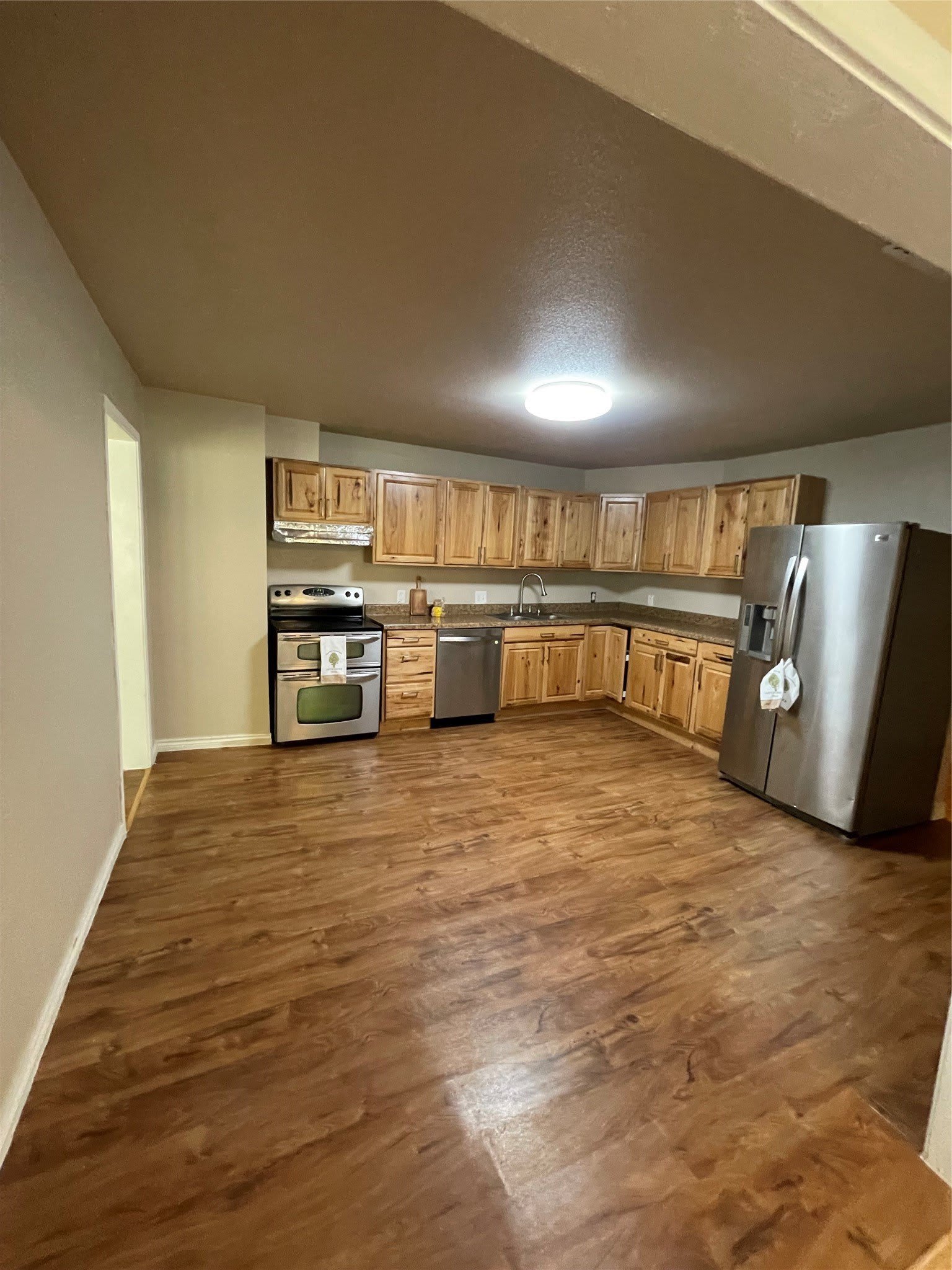 1018 Dubois Street – photo 5