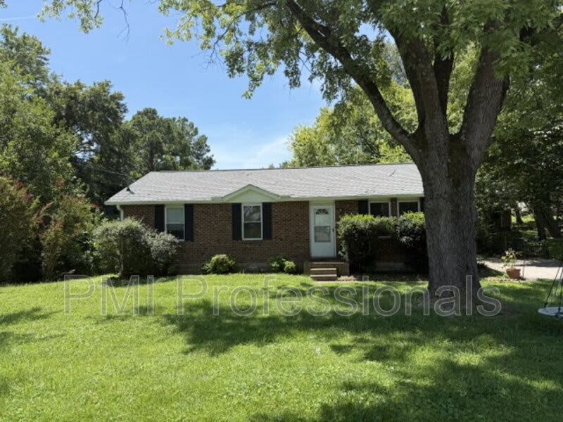 702 Rodeo Rd – photo 1