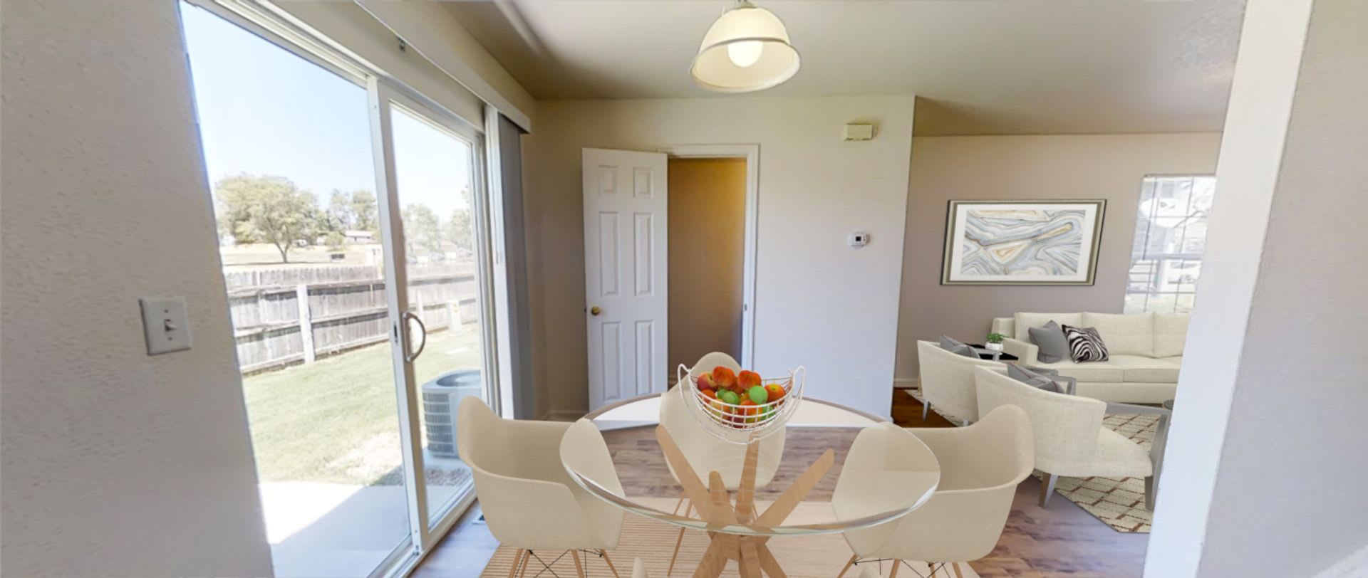 Adorable 2 bedroom Townhome! Lease Special $400 Rent Credit! – photo 4