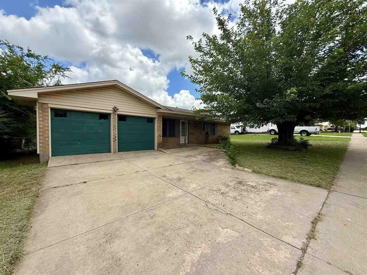 5403 DEWEY STREET – photo 1