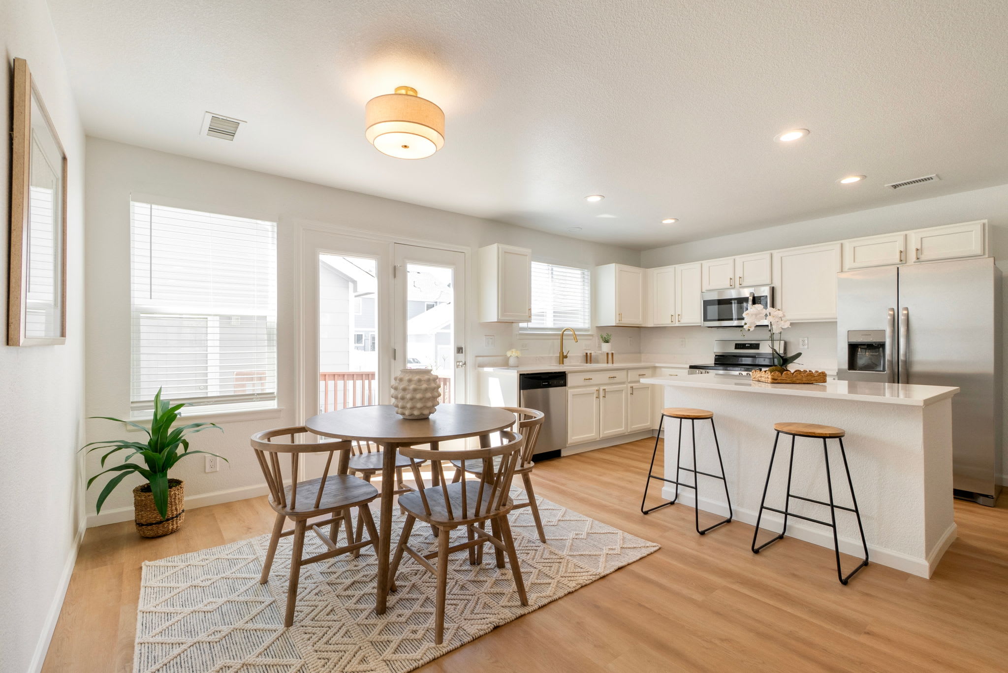 5761 Ceylon Street – photo 2