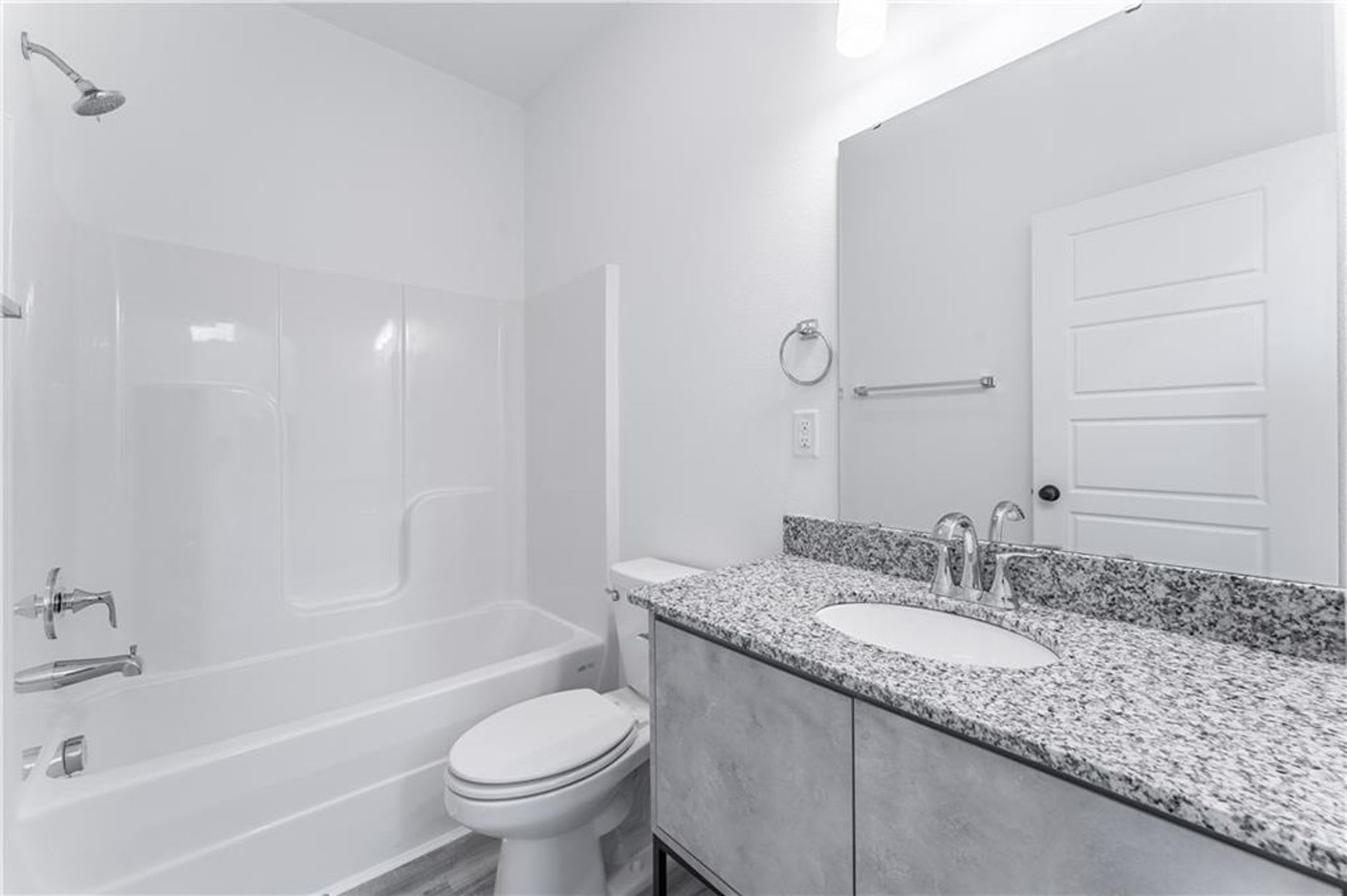 Now Leasing – photo 4