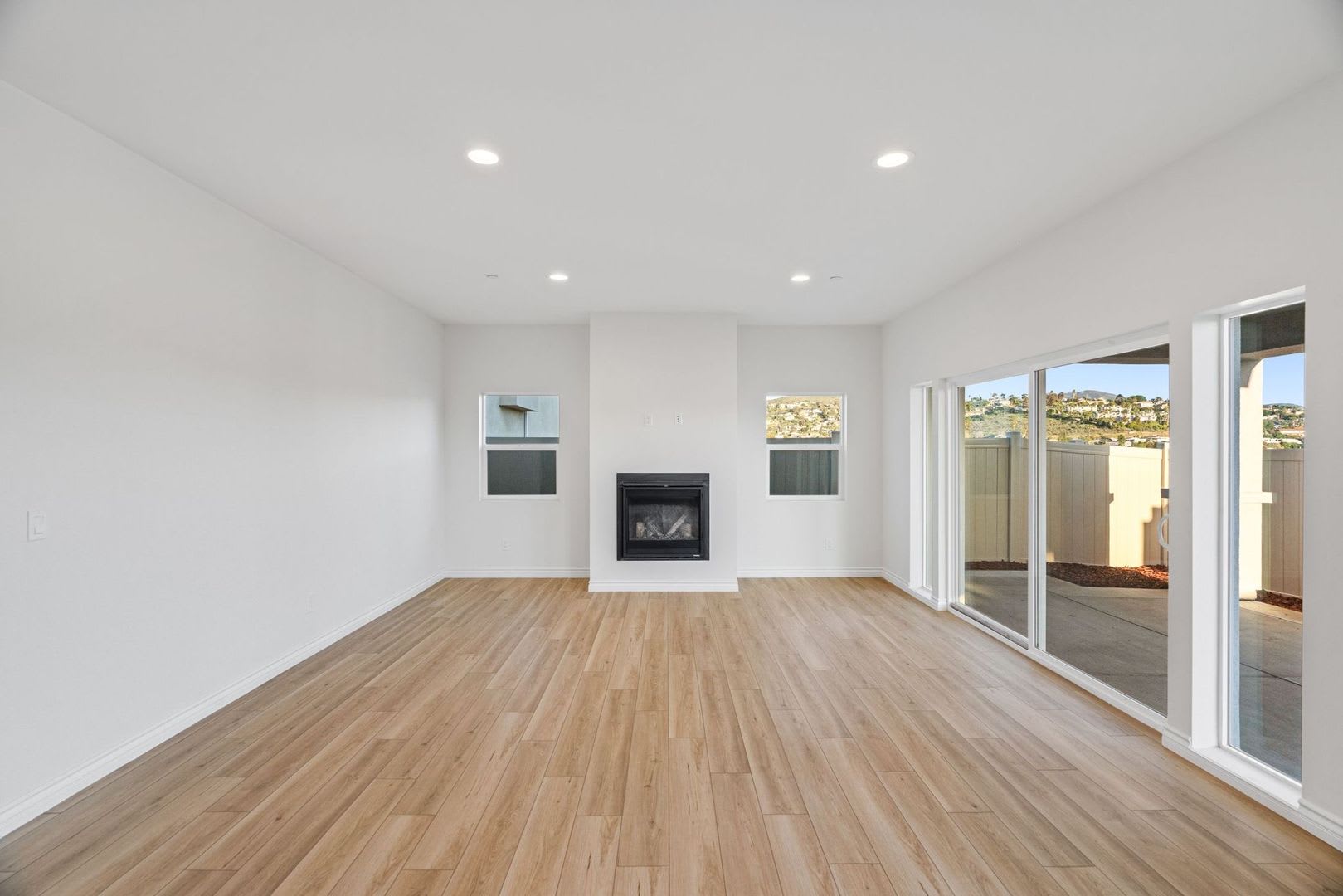 4 Bedroom house with view – photo 5