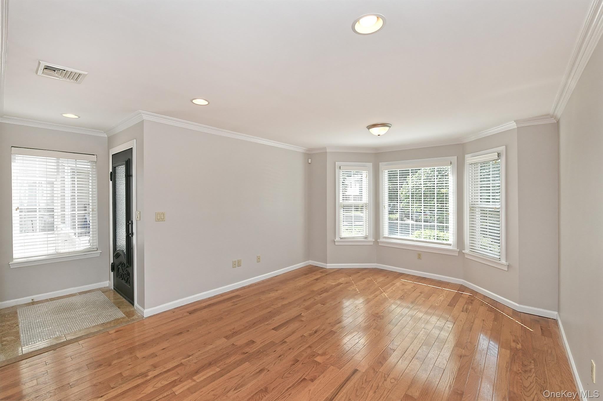 39 Nesaquake Avenue – photo 5