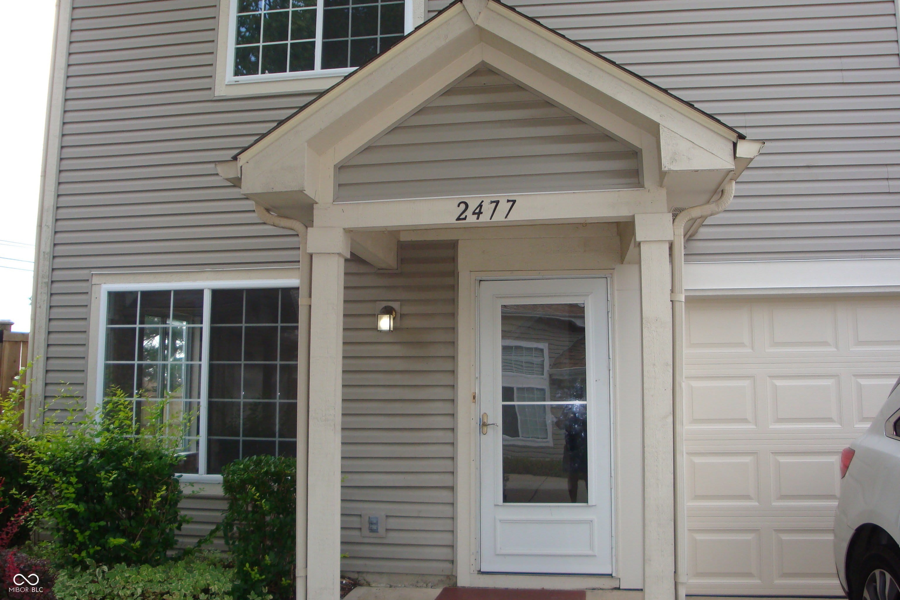 2477 Grand Fir Drive – photo 1