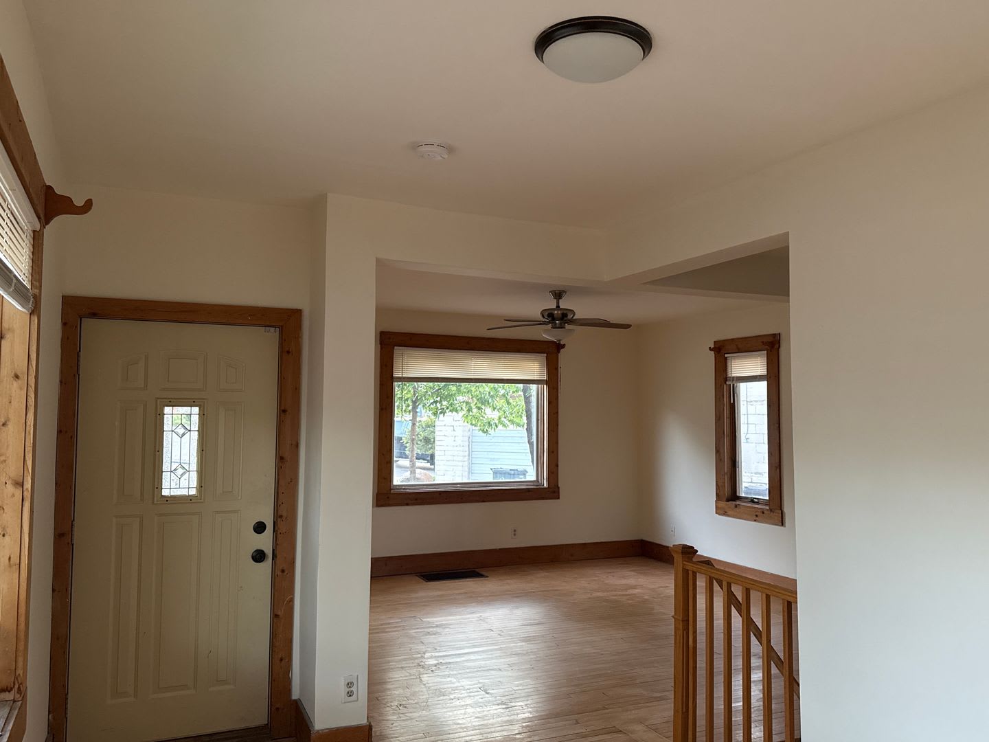 CHARMING 3 BEDROOMS 2.5 BATH HOUSE in Saint Paul – photo 3