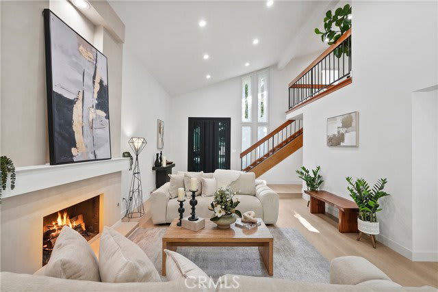 6221 Mammoth Avenue – photo 4
