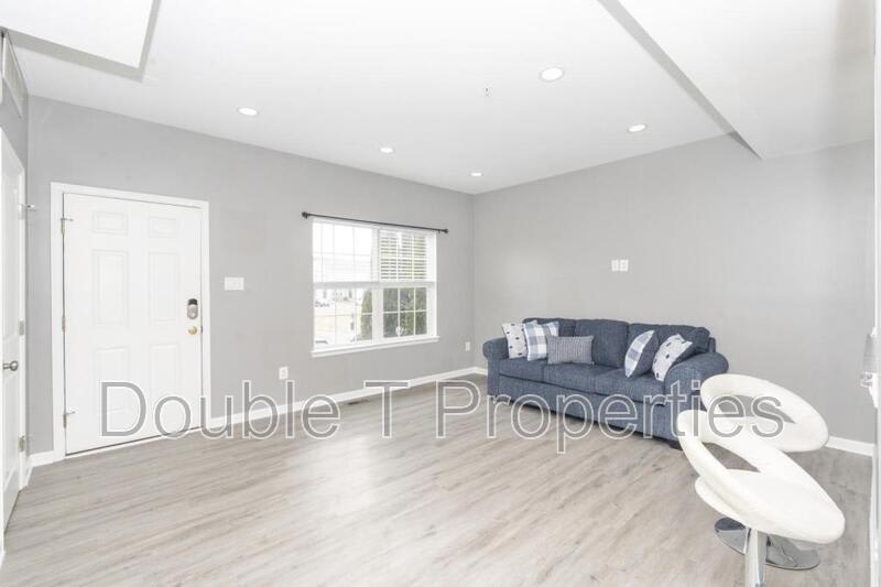 1841 Graymount Way – photo 3