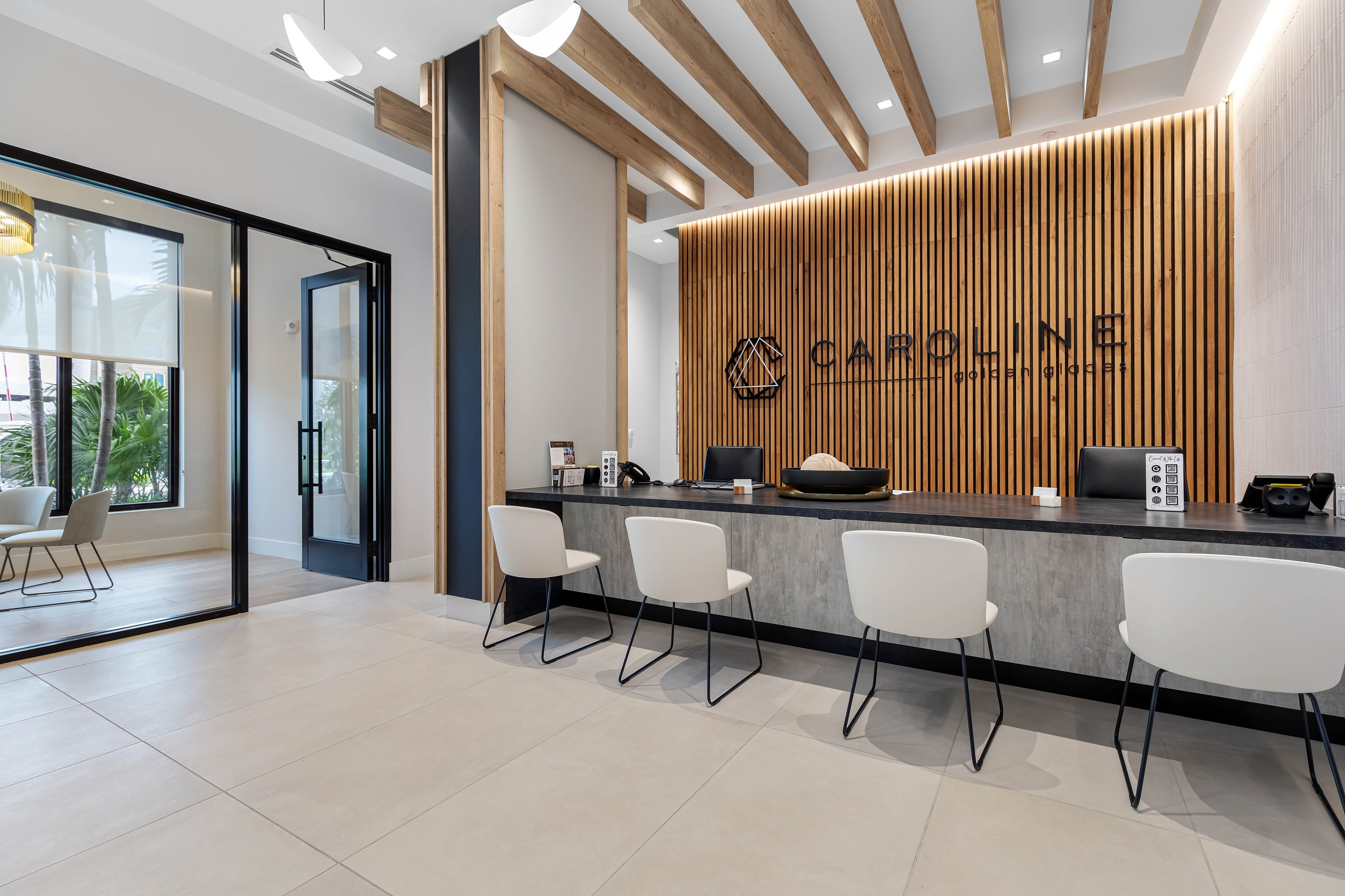 Caroline at Golden Glades – photo 1