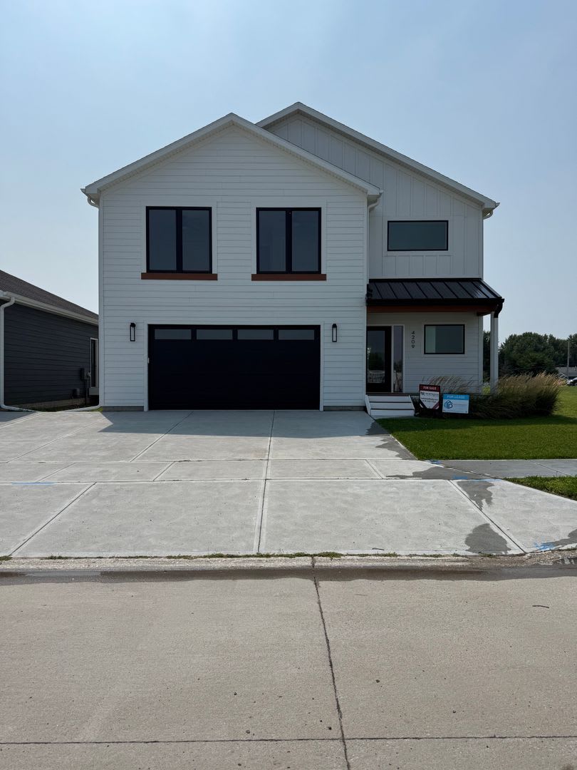 Beautiful New Construction – 4 Bedroom, 2.5 Bathroom Home – photo 1