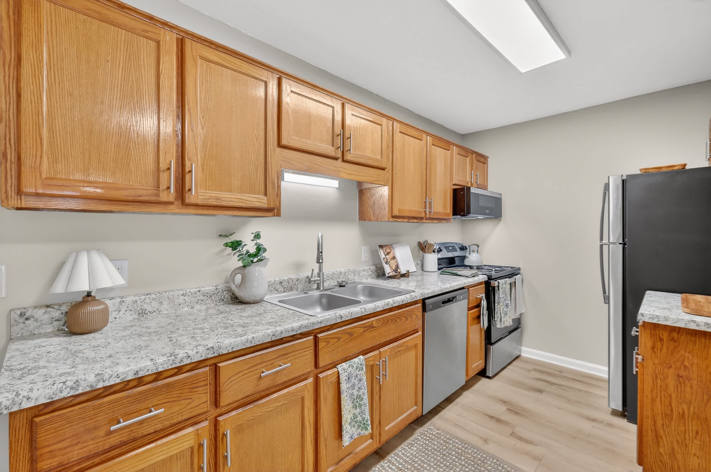 Saddlebrook Apartments – photo 5