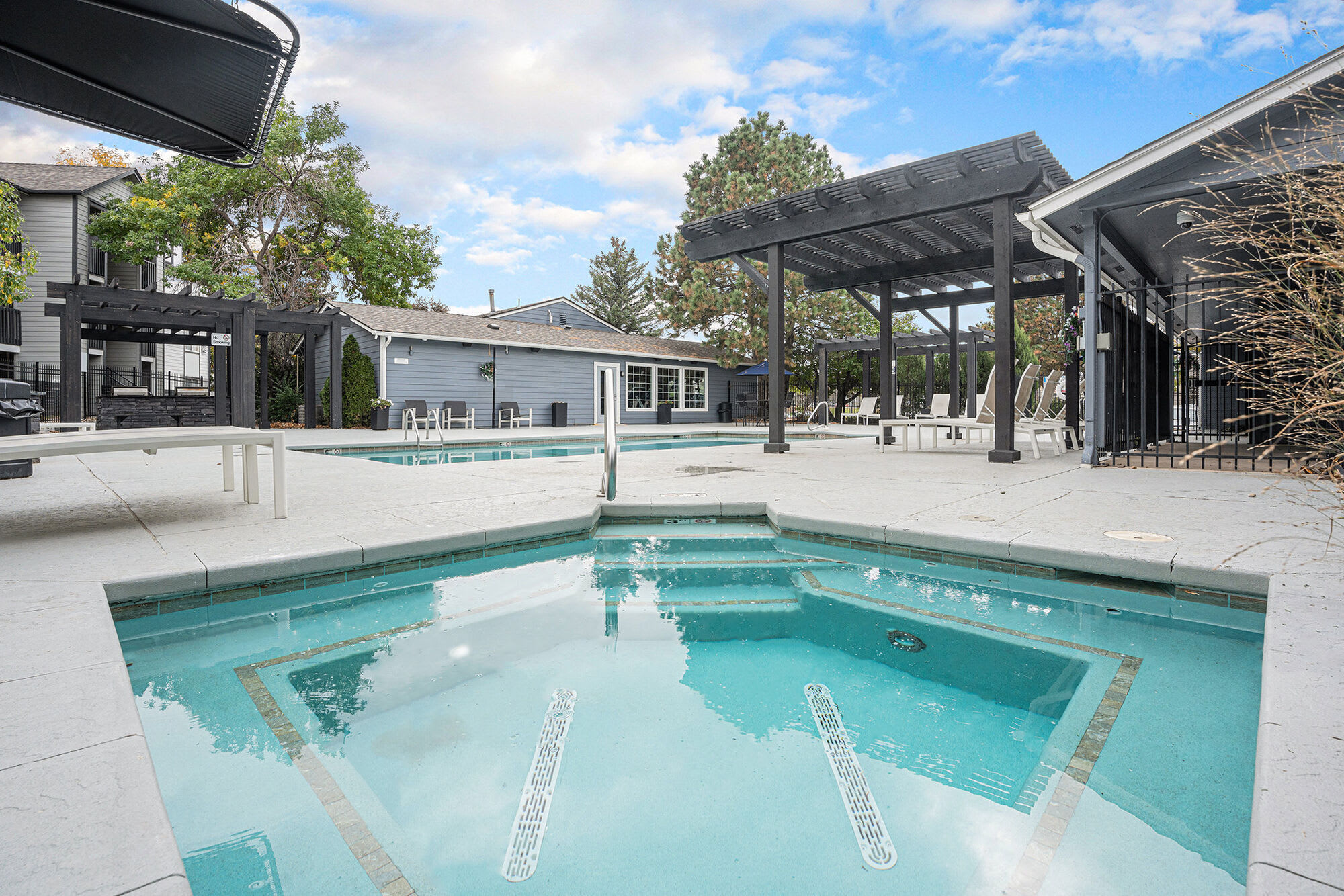 Oakdale Springs Apartments – photo 3