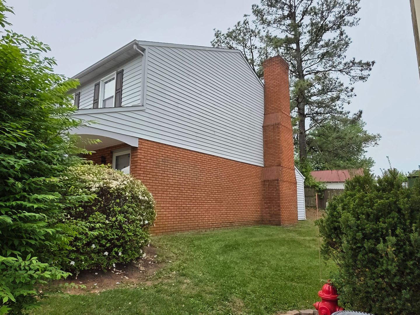 3Br 2 5Ba End Unit Townhouse In Timber Ridge Subdivision – photo 2