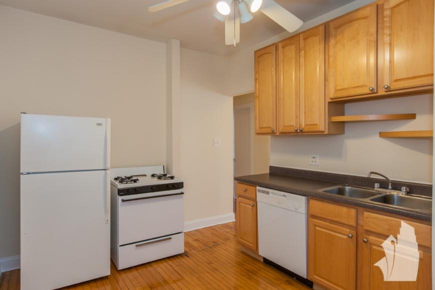 857 W Cornelia – photo 3