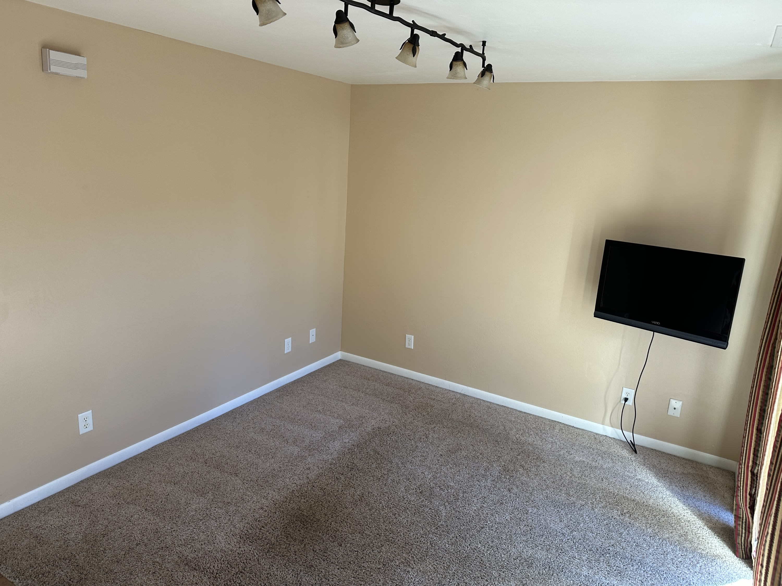 208 East 200 South 6Suit 1 6 – photo 2