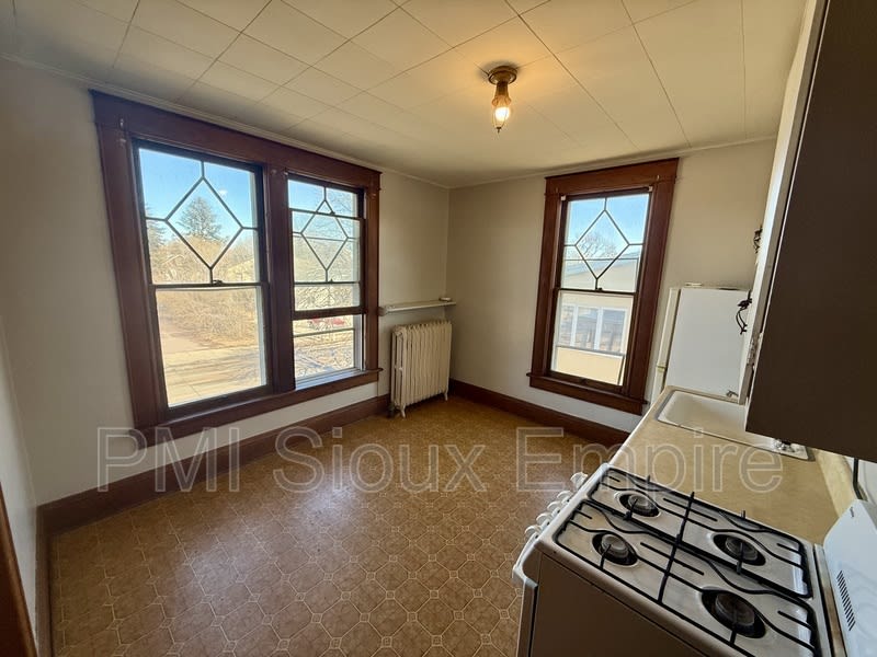 731 W 18Th St – photo 3