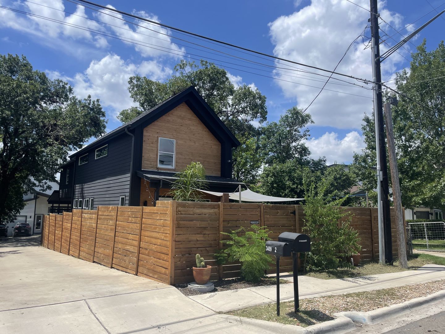 3/2.5 in PENN HEIGHTS NEIGHBORHOOD – photo 2