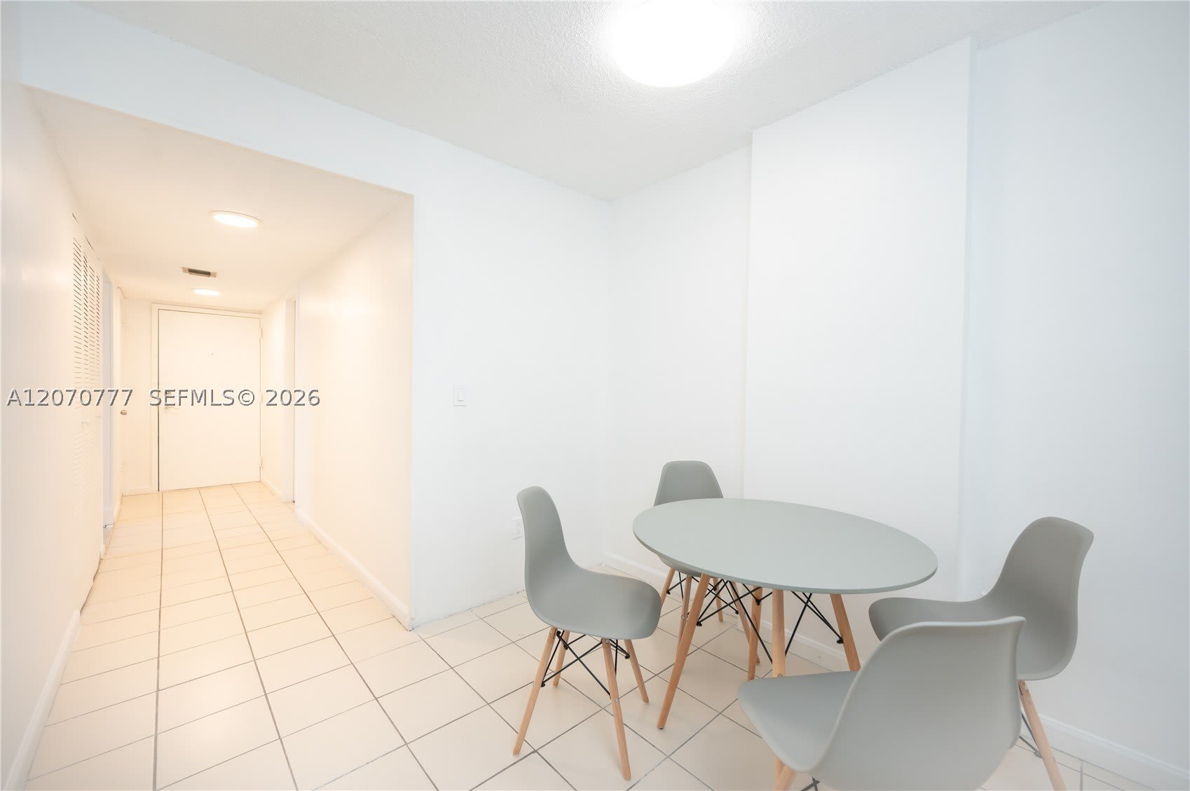 500 NE 26th St – photo 3