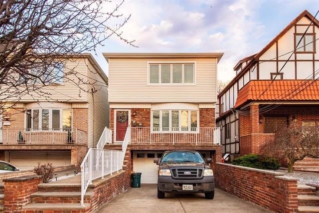 230 AVENUE A – photo 3