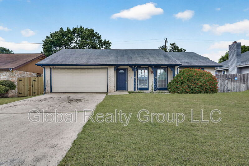 7713 Narrow Pass St – photo 1