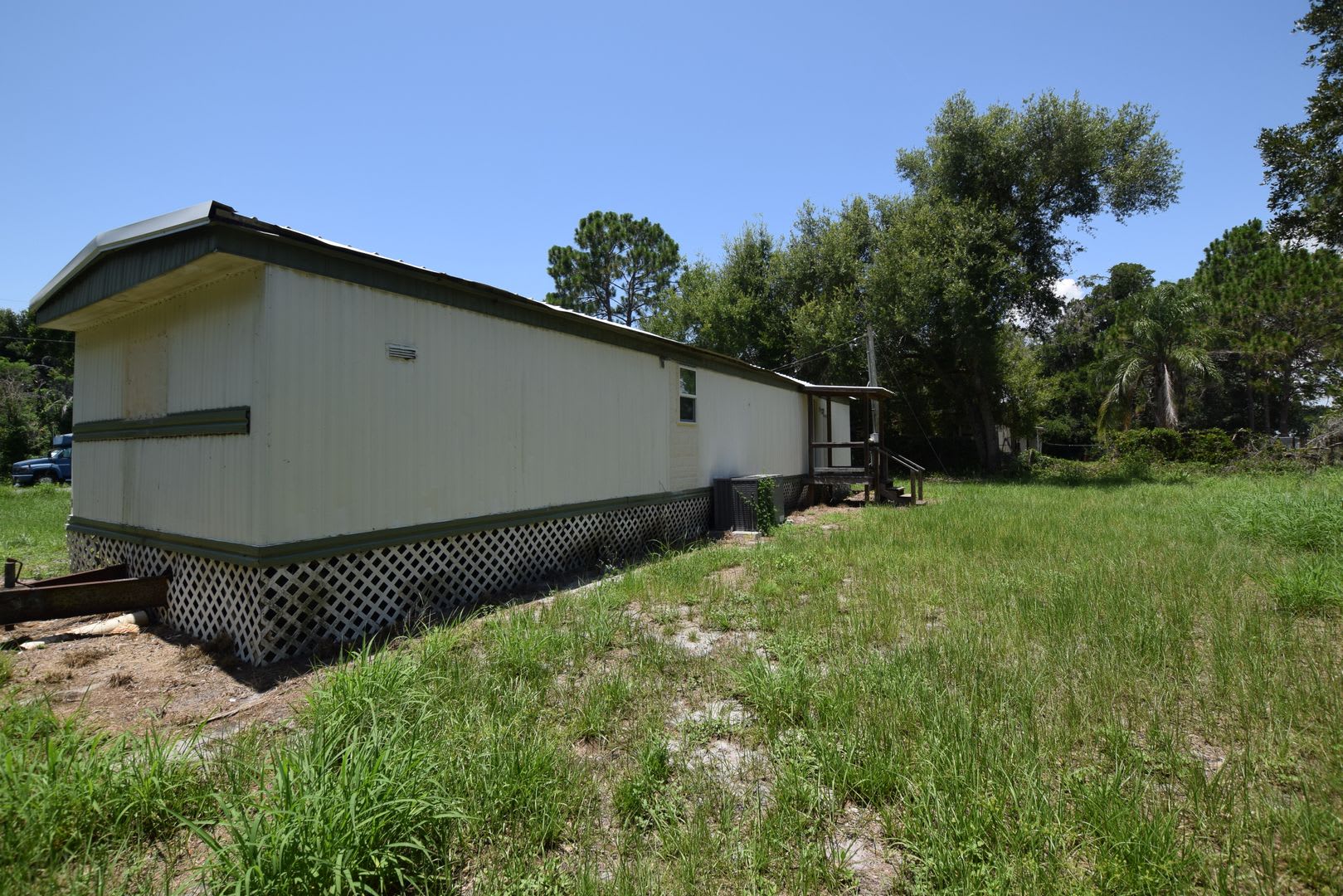 2 Bedroom 1 Bath Mobile Home For rent at 5101 N. Kaliga Drive St. Cloud FL 34771. – photo 3