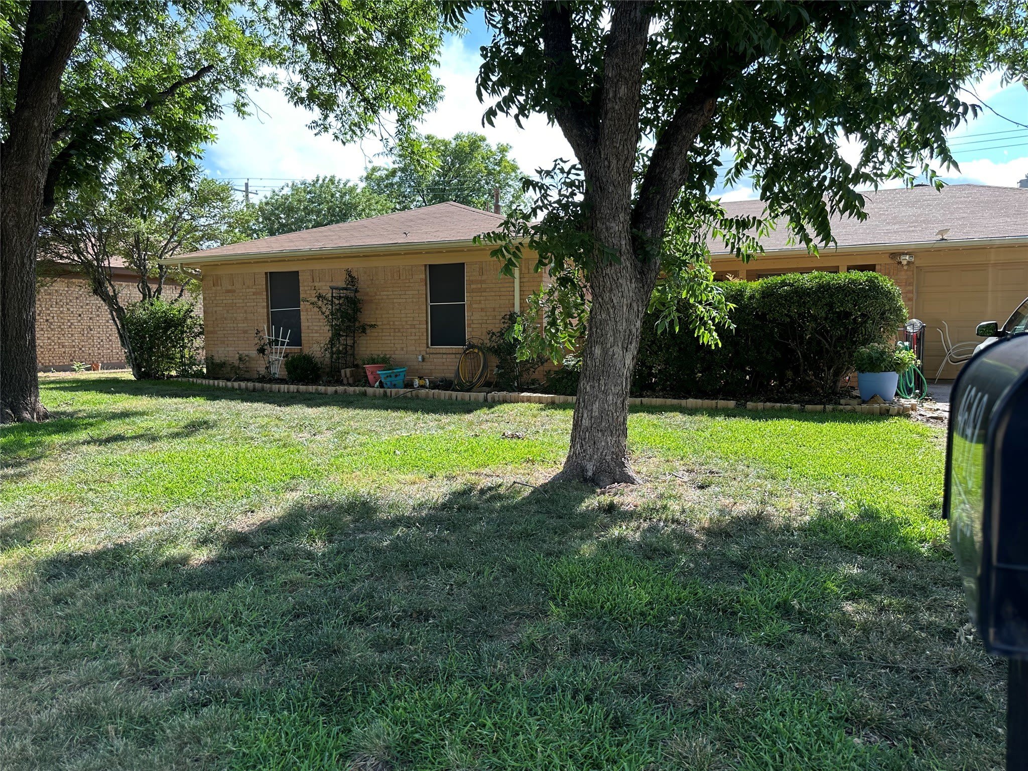 4642 Bruce Drive – photo 1