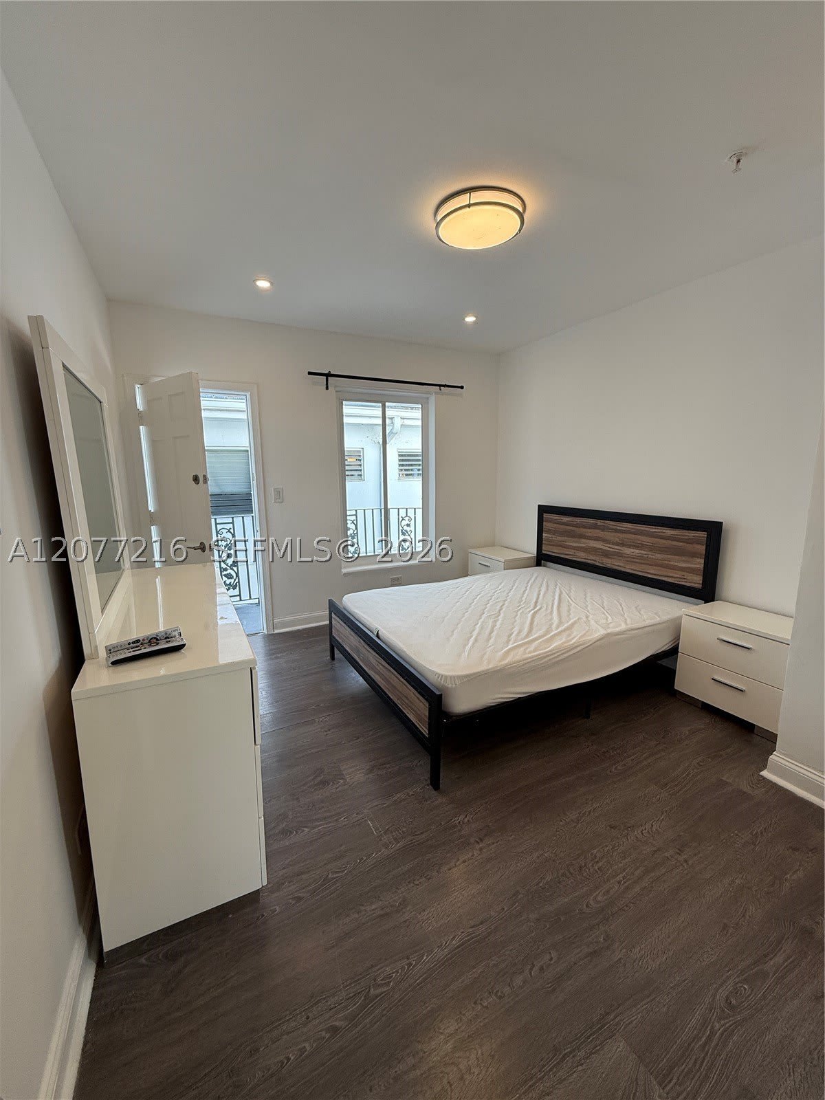 1538 Jefferson Ave – photo 5