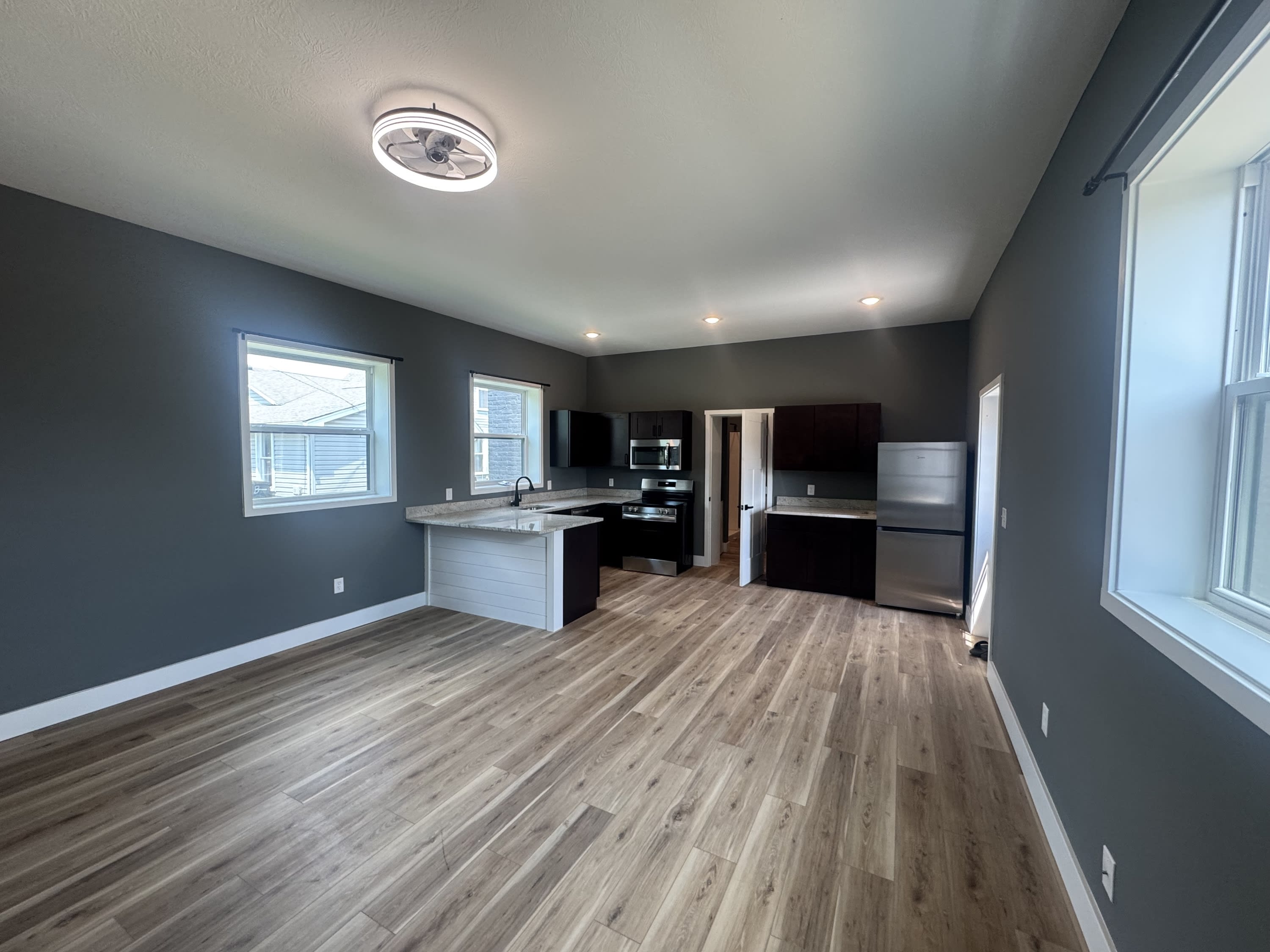 1349 South B Street – photo 2
