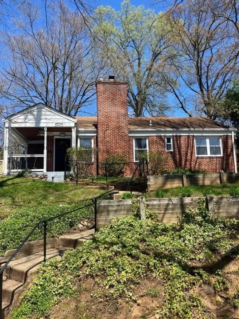 8413 Spencer Court – photo 1