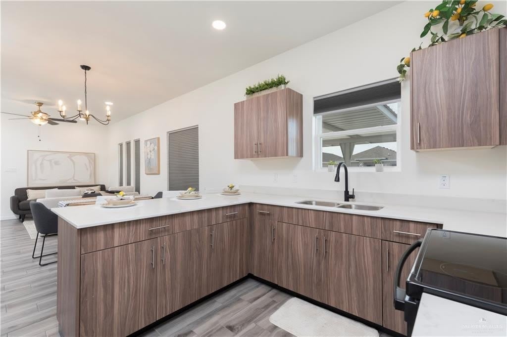 1006 N Clarence Avenue – photo 3