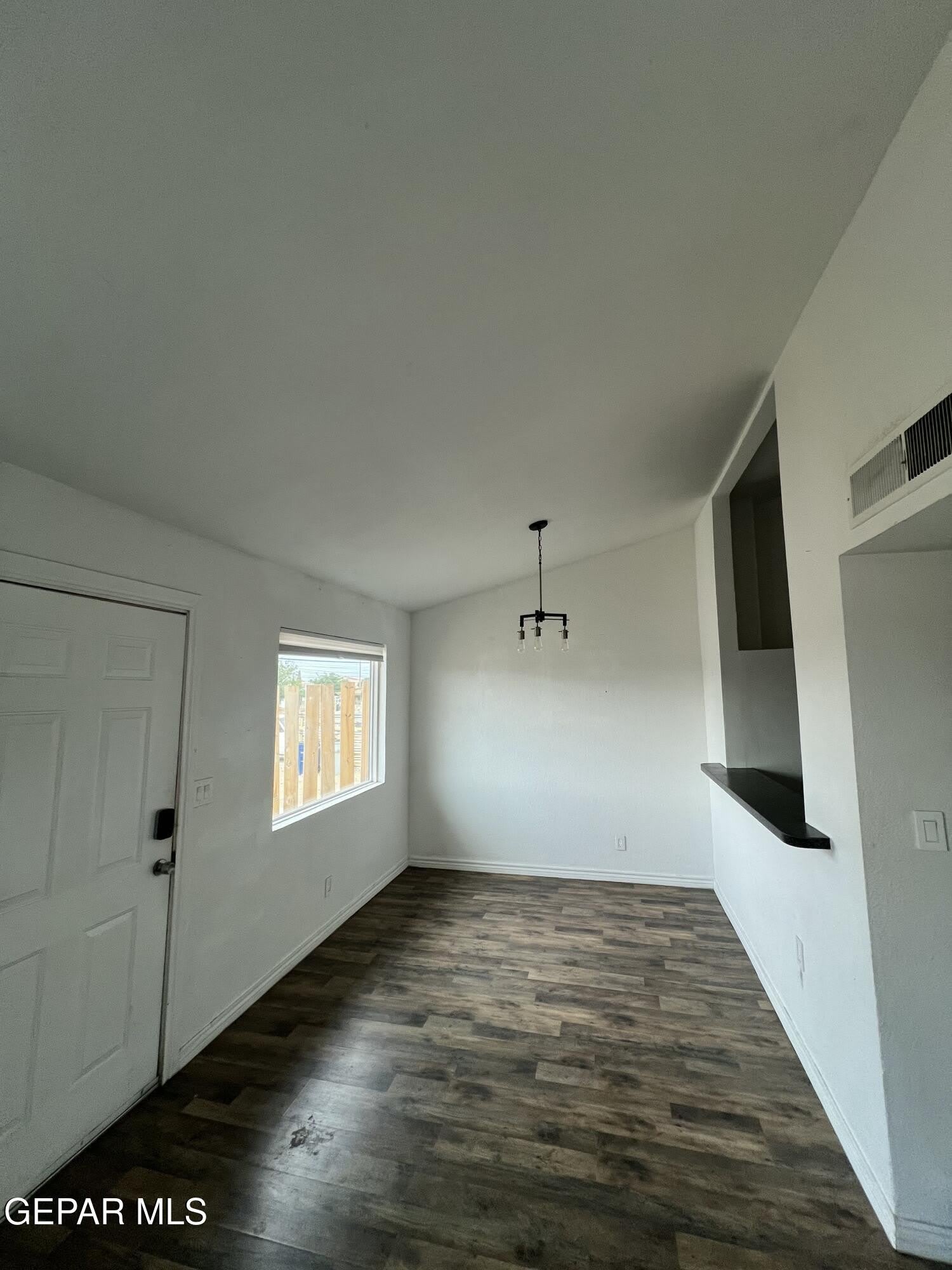 8609 Mercury Street – photo 2