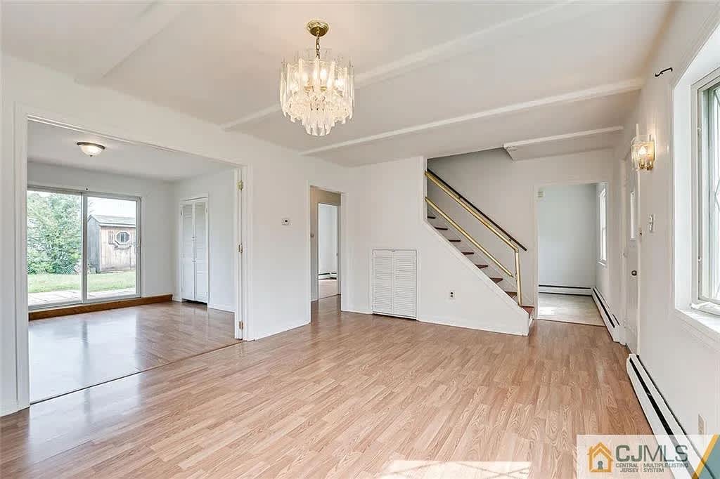 237 Loring Avenue – photo 5