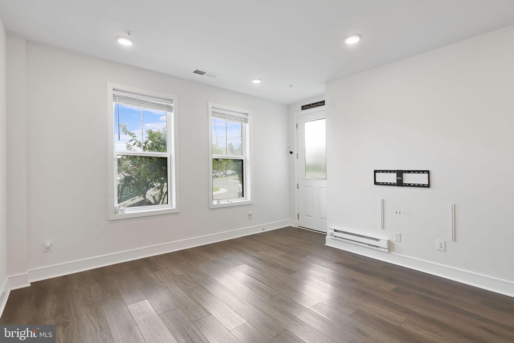 42623 NUBBINS Terrace – photo 4